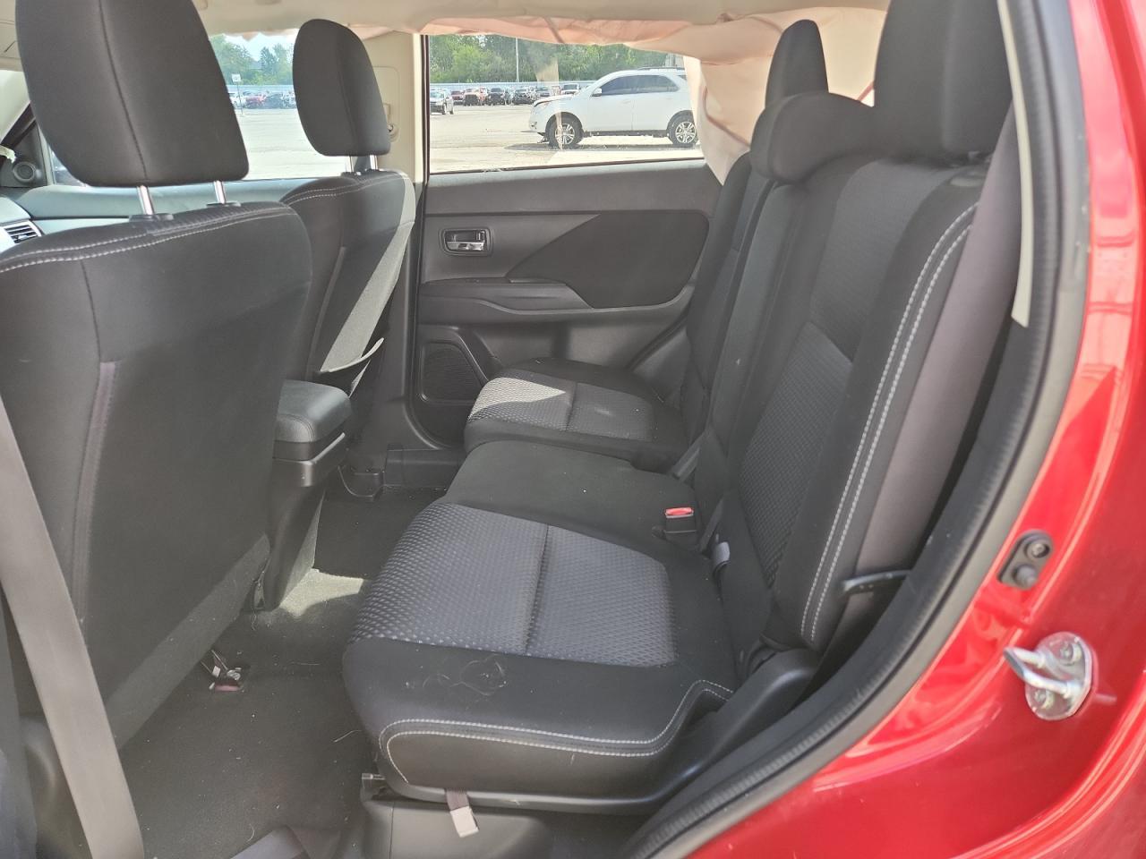 2016 MITSUBISHI outlander