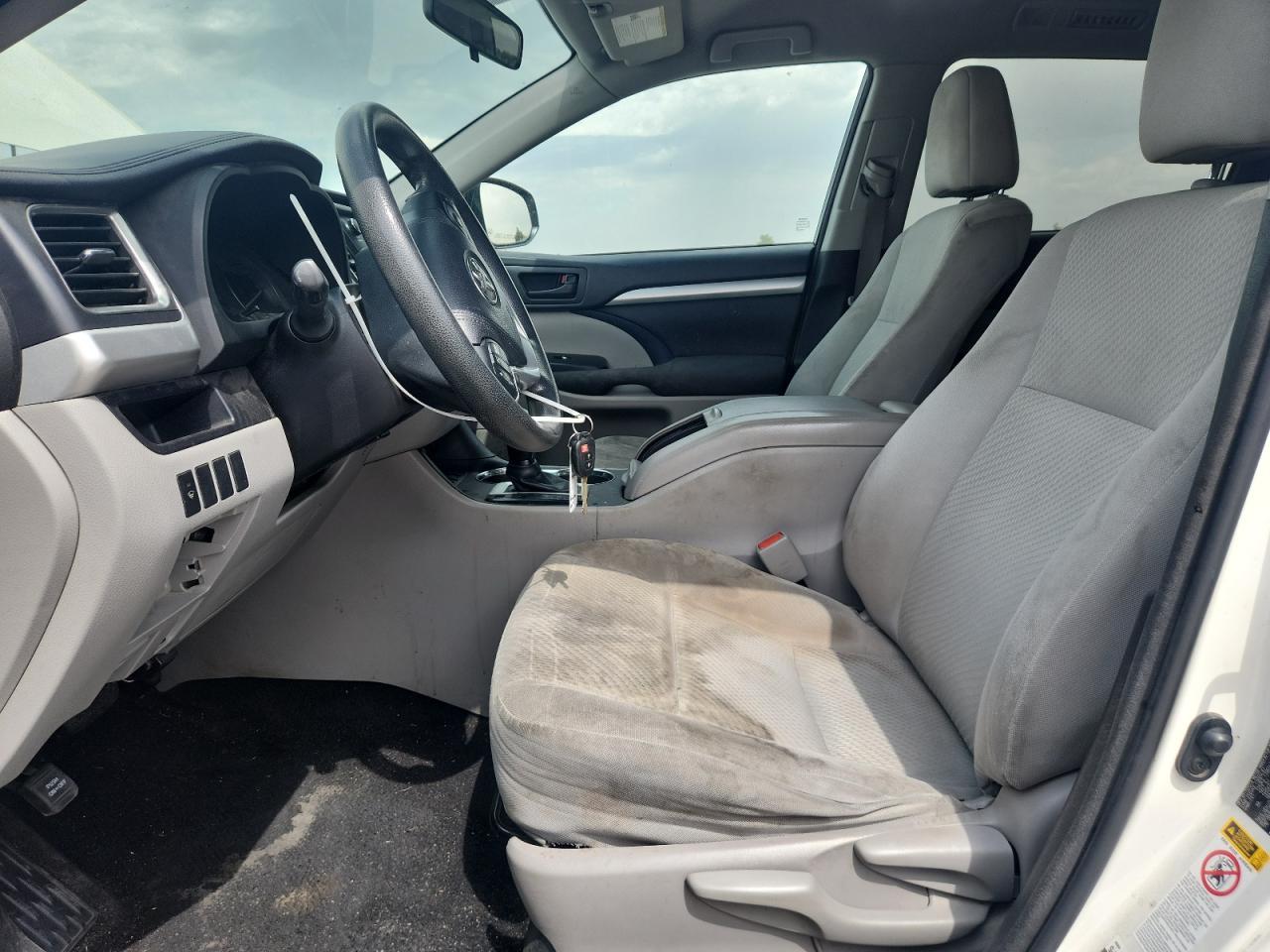 2016 TOYOTA HIGHLANDER
