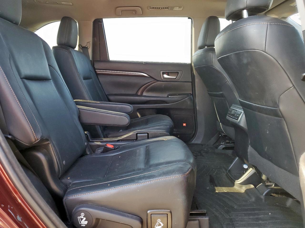 2015 TOYOTA HIGHLANDER