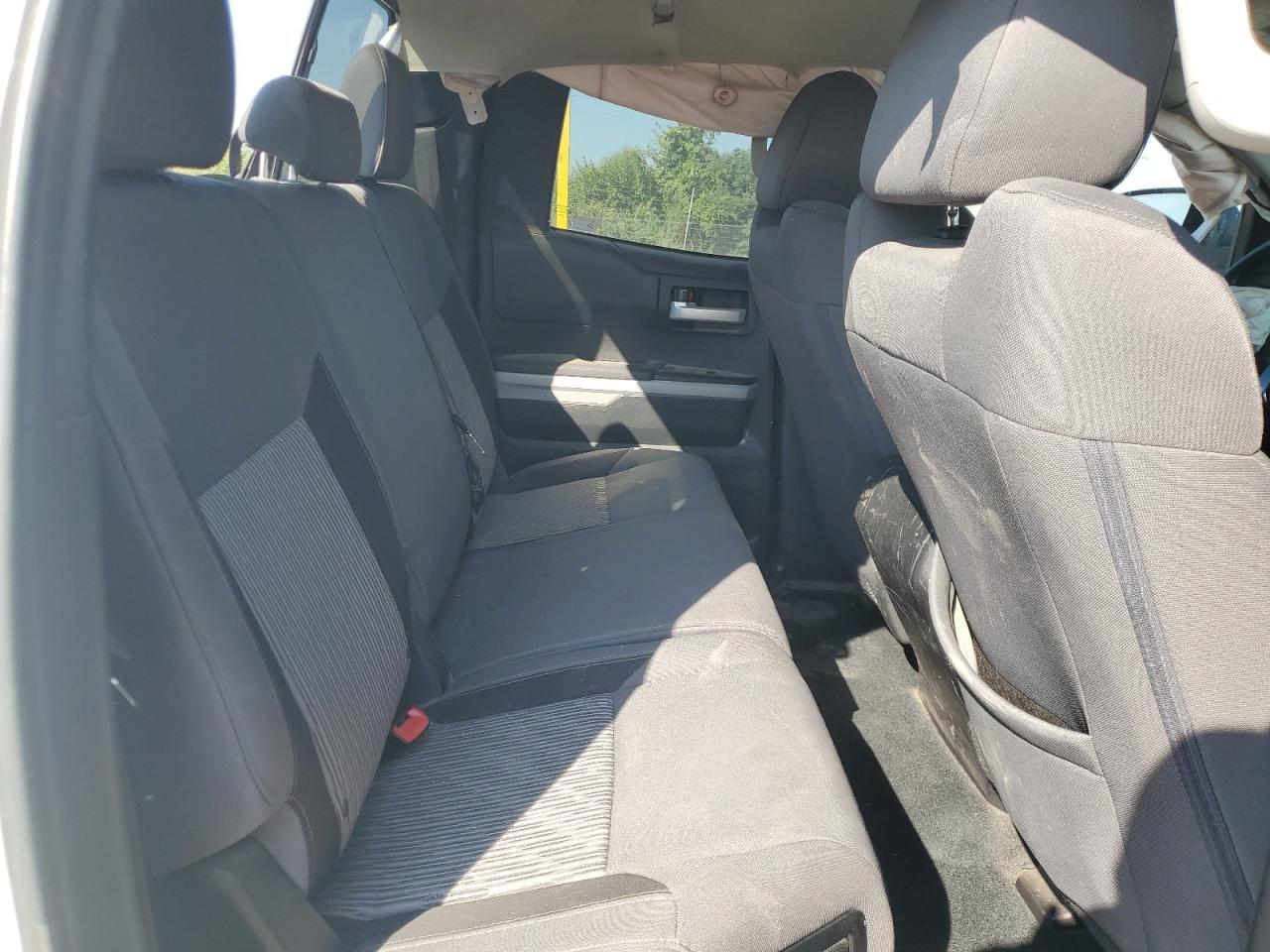 2016 TOYOTA TUNDRA