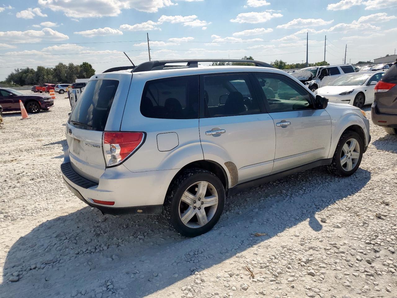 2010 SUBARU FORESTER