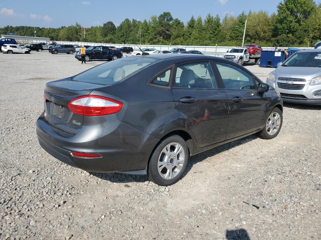 2016 FORD Fiesta
