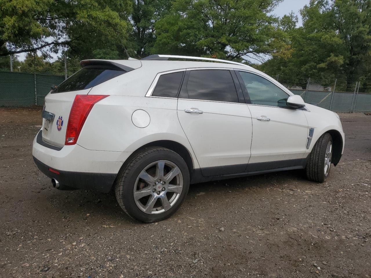2010 CADILLAC SRX