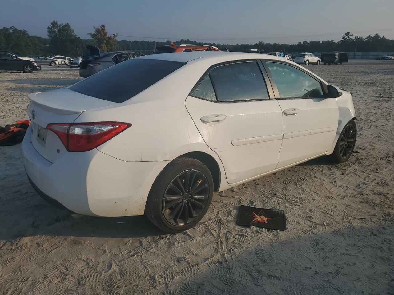 2015 TOYOTA COROLLA