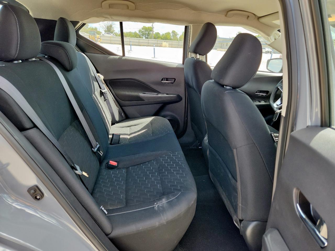 2024 NISSAN KICKS