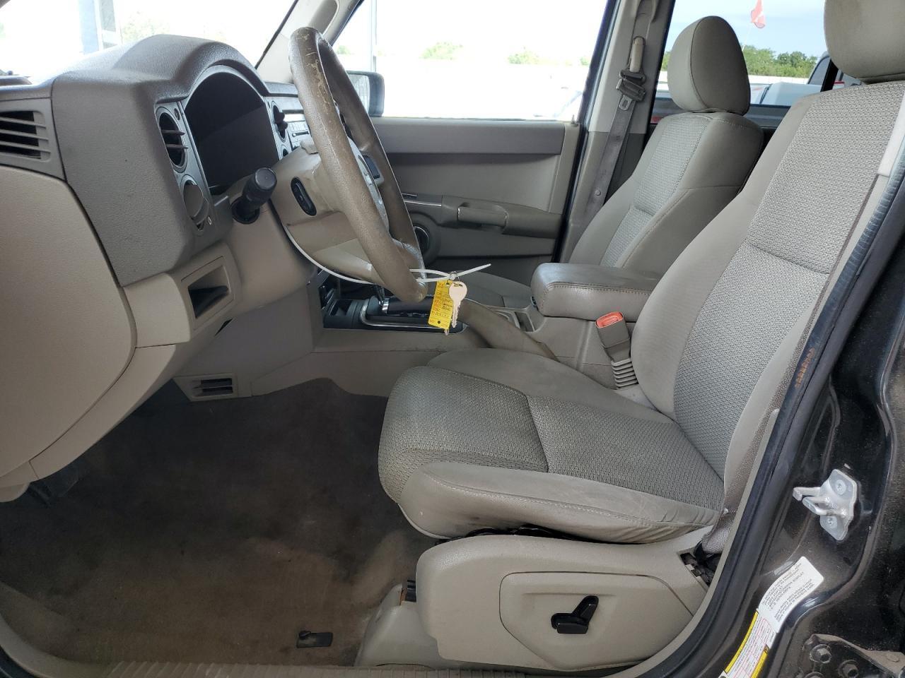 2010 JEEP Commander