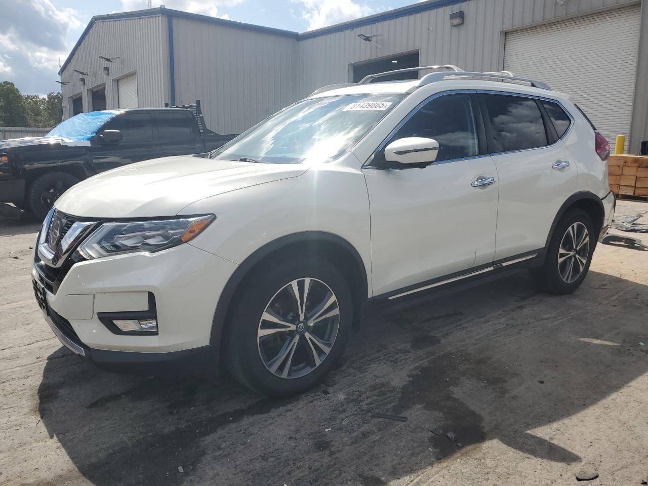2017 NISSAN ROGUE