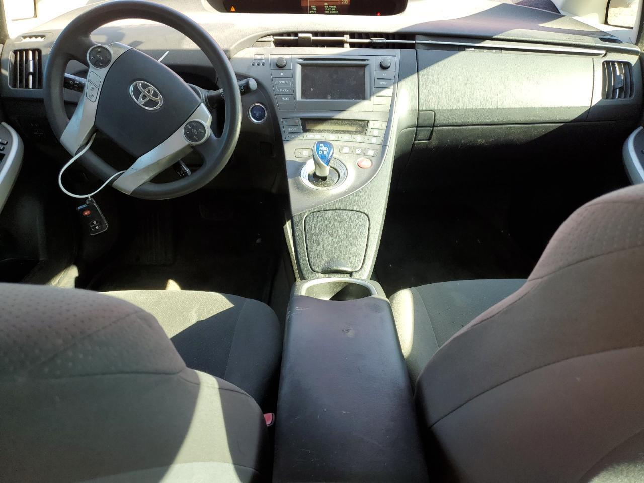 2013 TOYOTA PRIUS