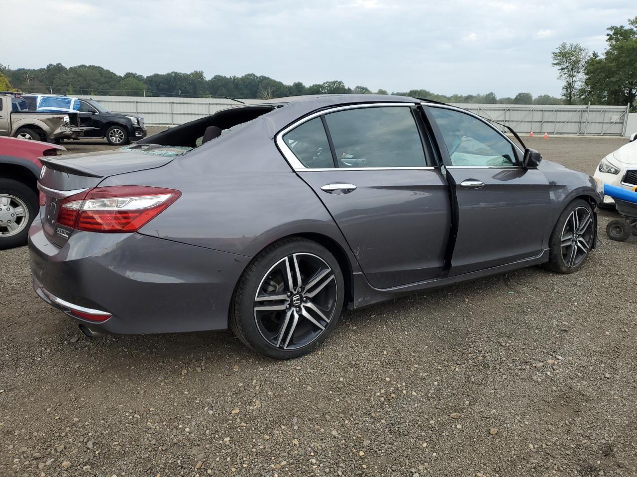 2017 HONDA ACCORD