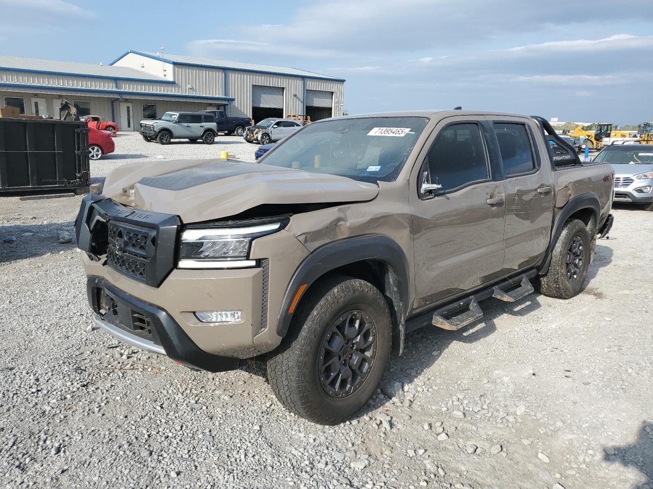 2022 NISSAN Frontier