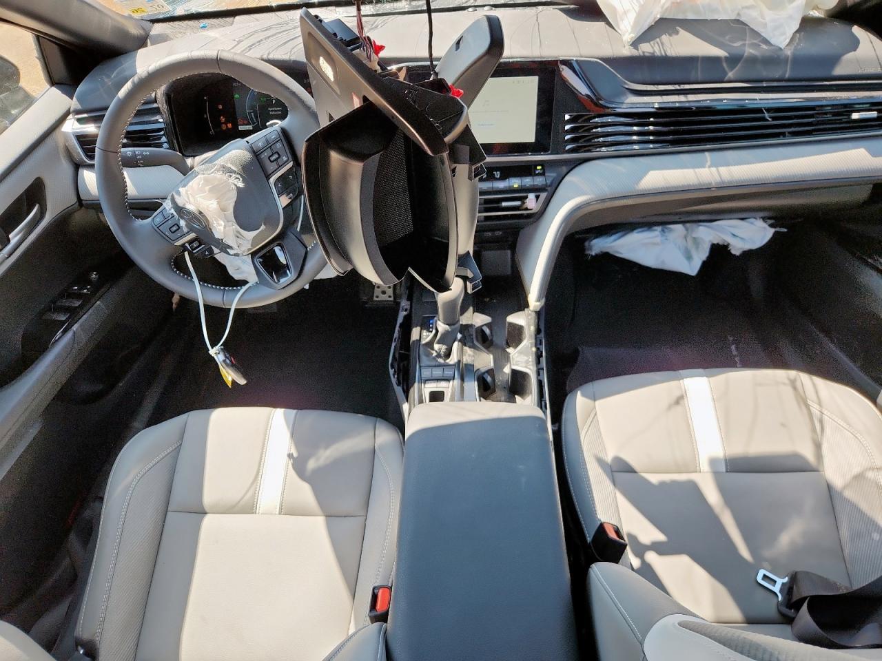 2025 TOYOTA CAMRY