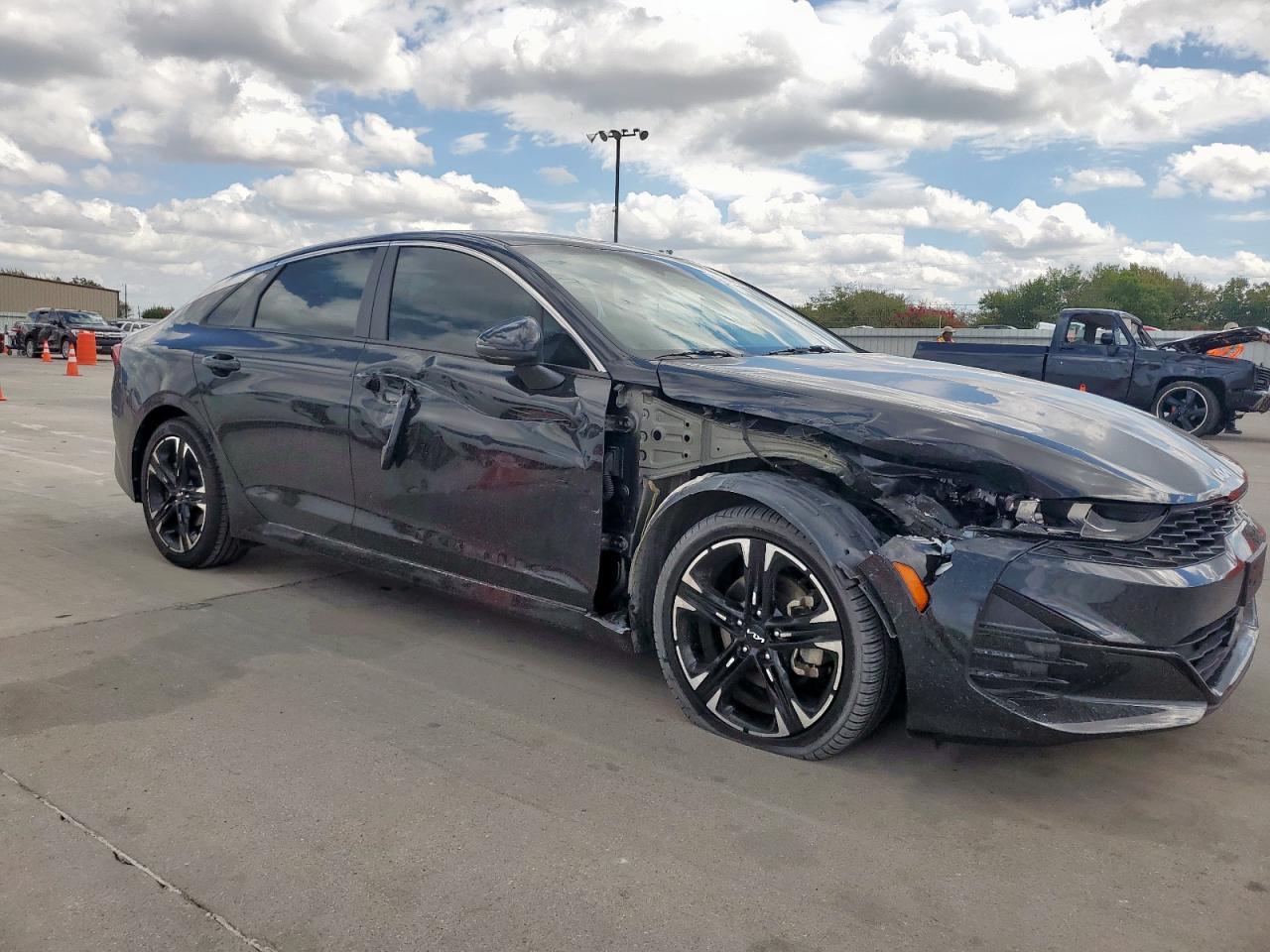 2023 KIA K5