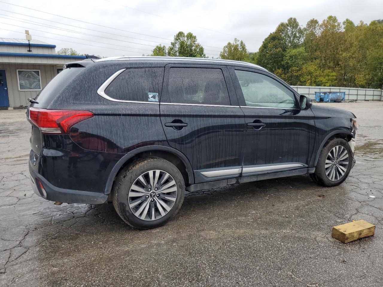 2020 MITSUBISHI outlander