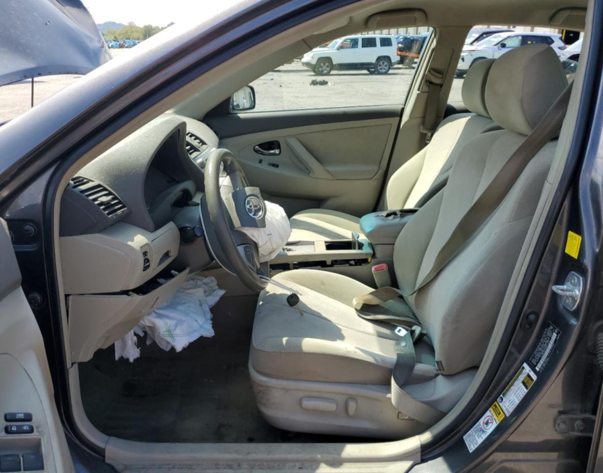 2011 TOYOTA CAMRY
