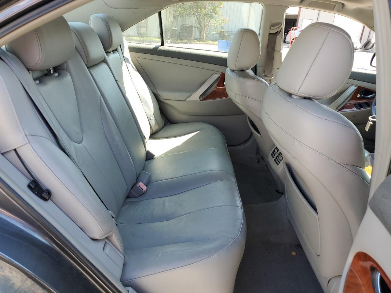 2010 TOYOTA CAMRY
