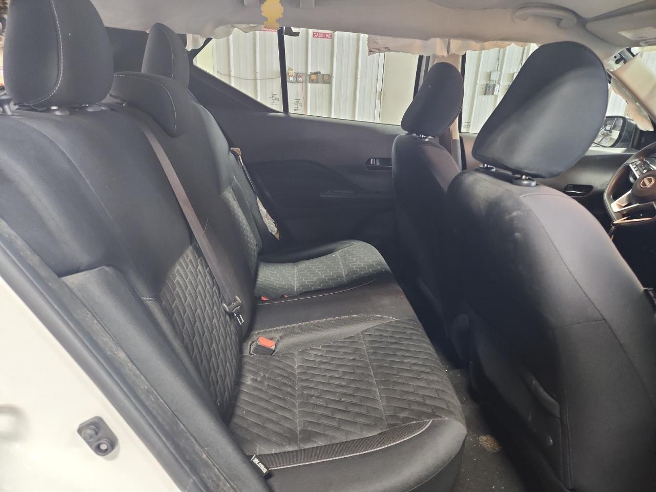 2022 NISSAN KICKS