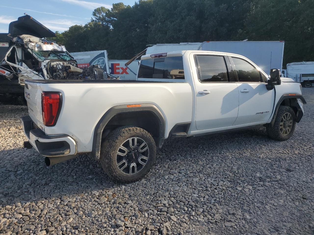 2023 GMC Sierra