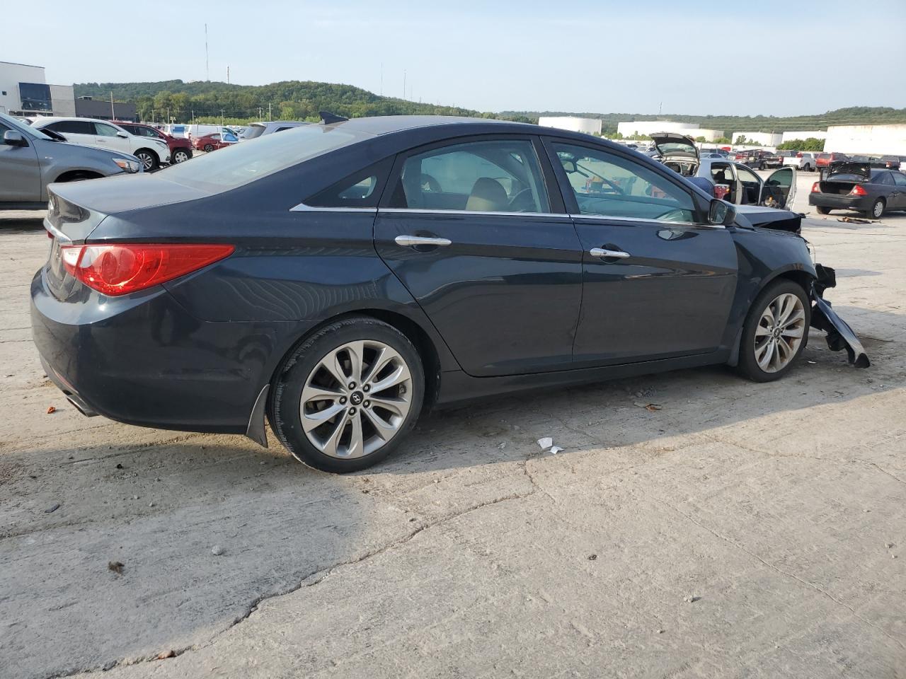 2013 HYUNDAI SONATA