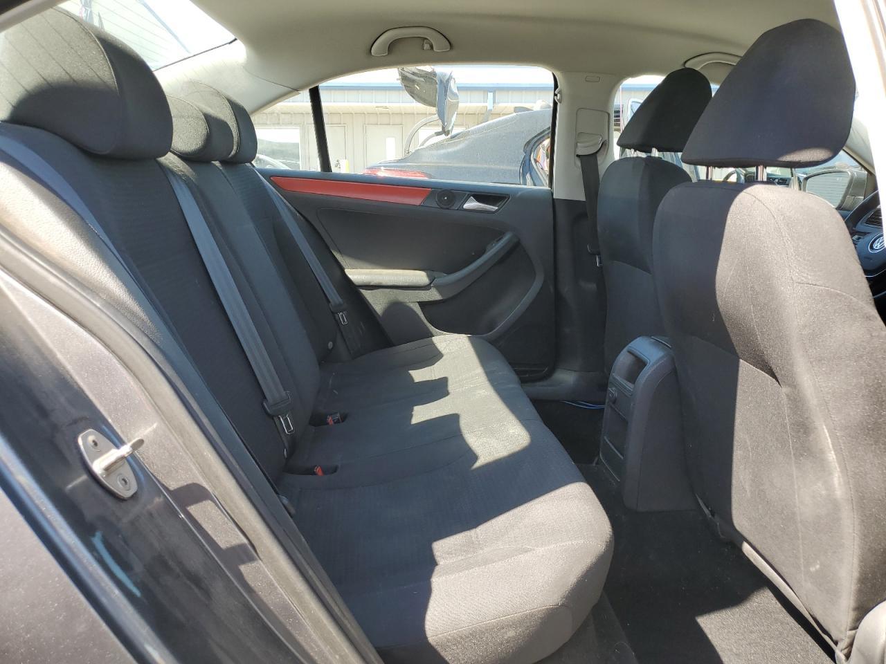 2016 VOLKSWAGEN JETTA
