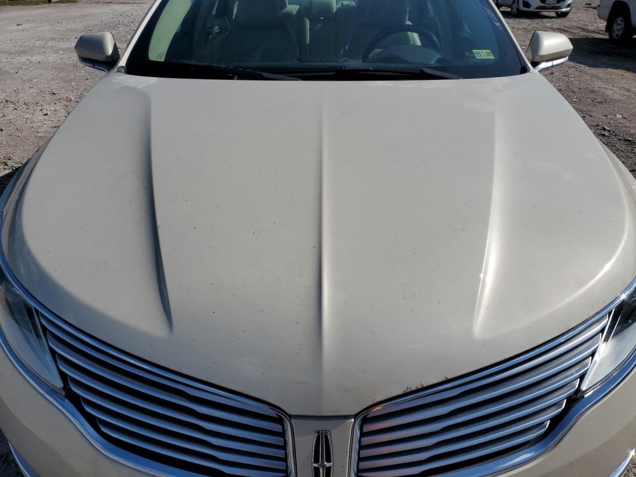 2016 LINCOLN MKZ