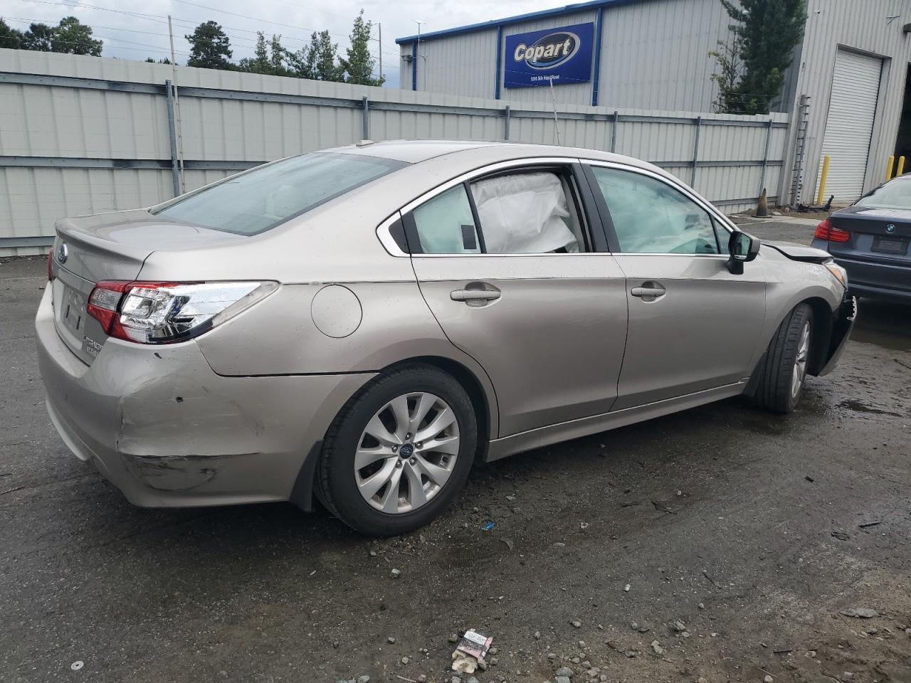2015 SUBARU Legacy
