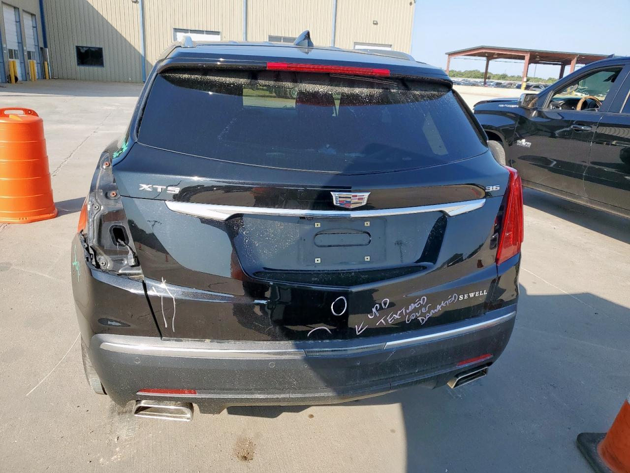 2018 CADILLAC XT5