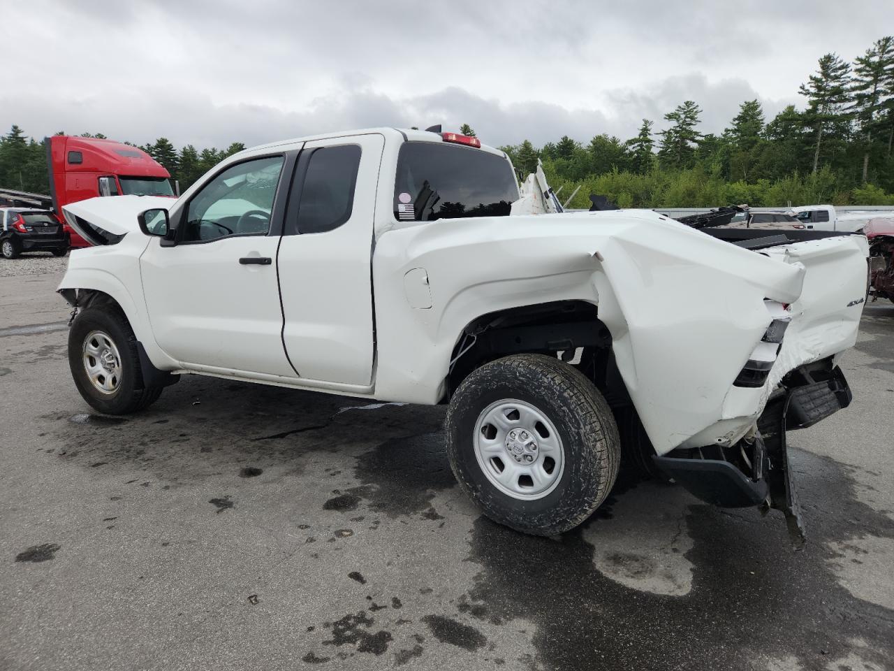 2024 NISSAN Frontier