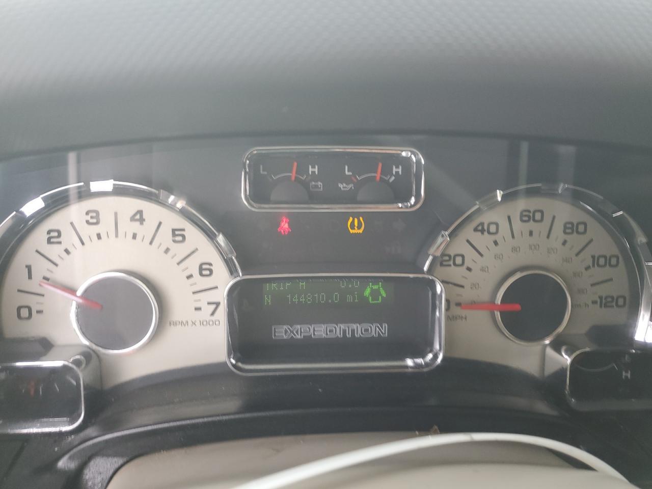 2010 FORD Expedition