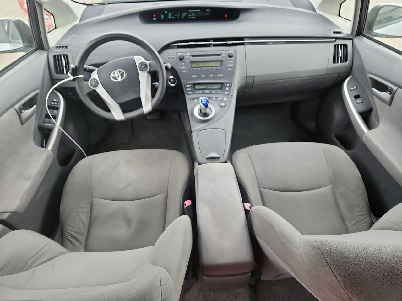 2011 TOYOTA PRIUS