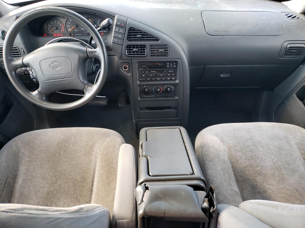 2000 NISSAN Quest