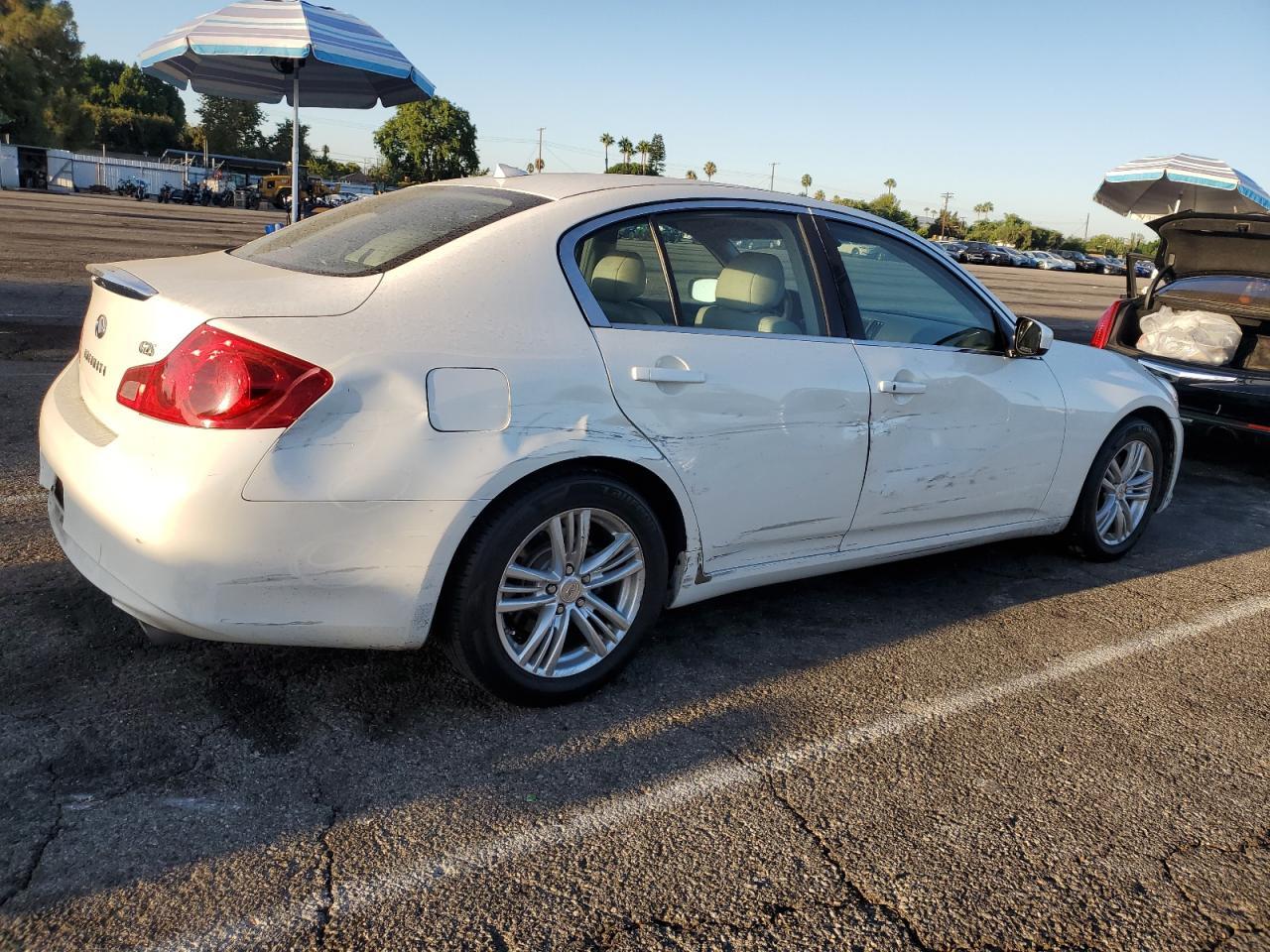 2011 INFINITI G25