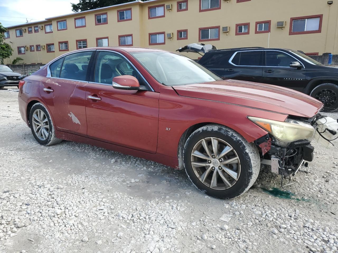 2014 INFINITI Q50