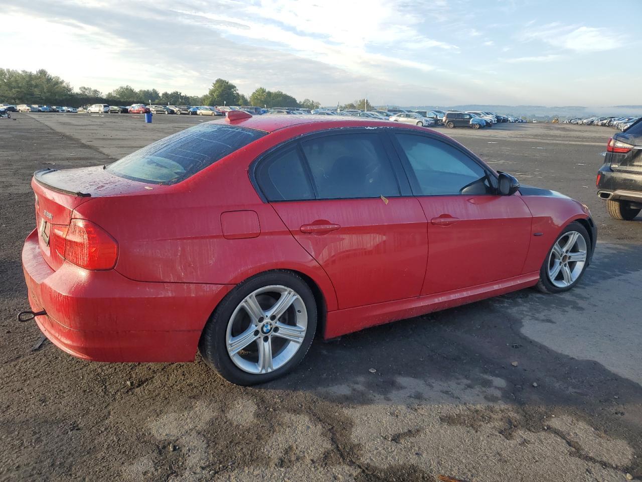 2011 BMW 3 SERIES