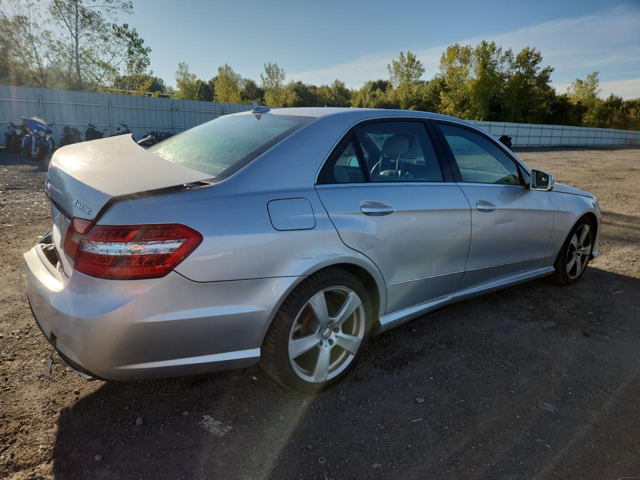 2011 MERCEDES-BENZ E-Class