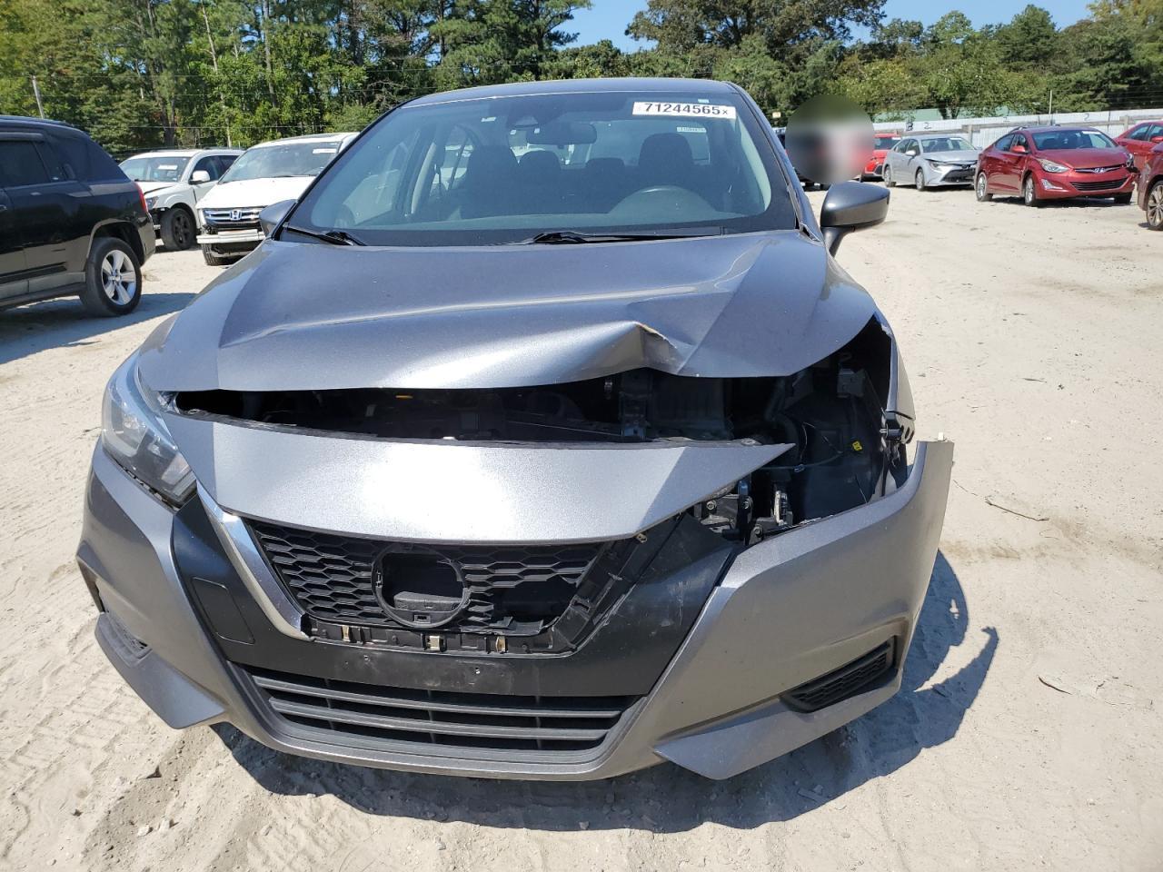 2022 NISSAN VERSA