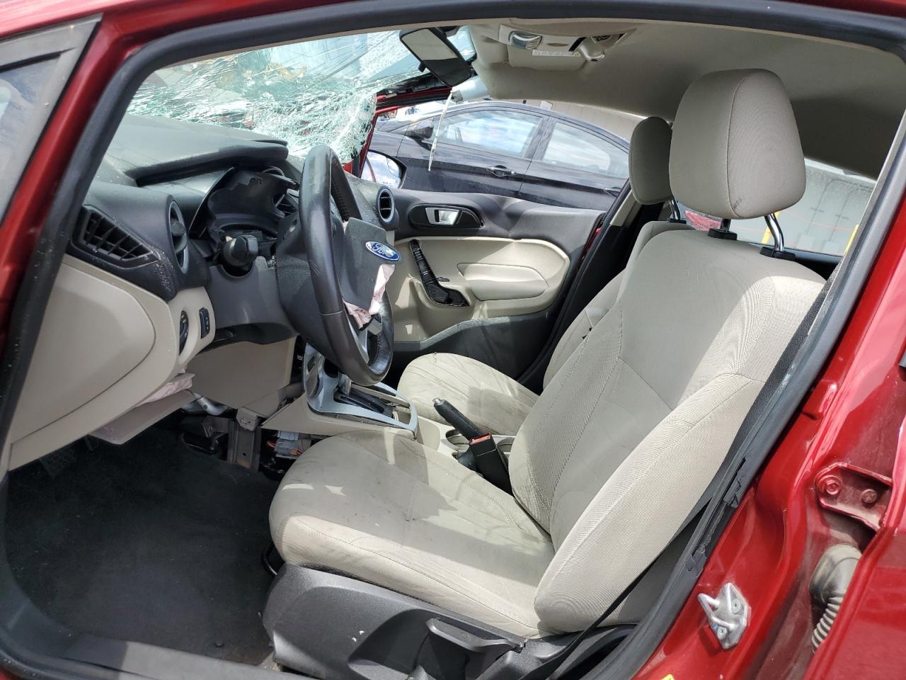 2016 FORD Fiesta