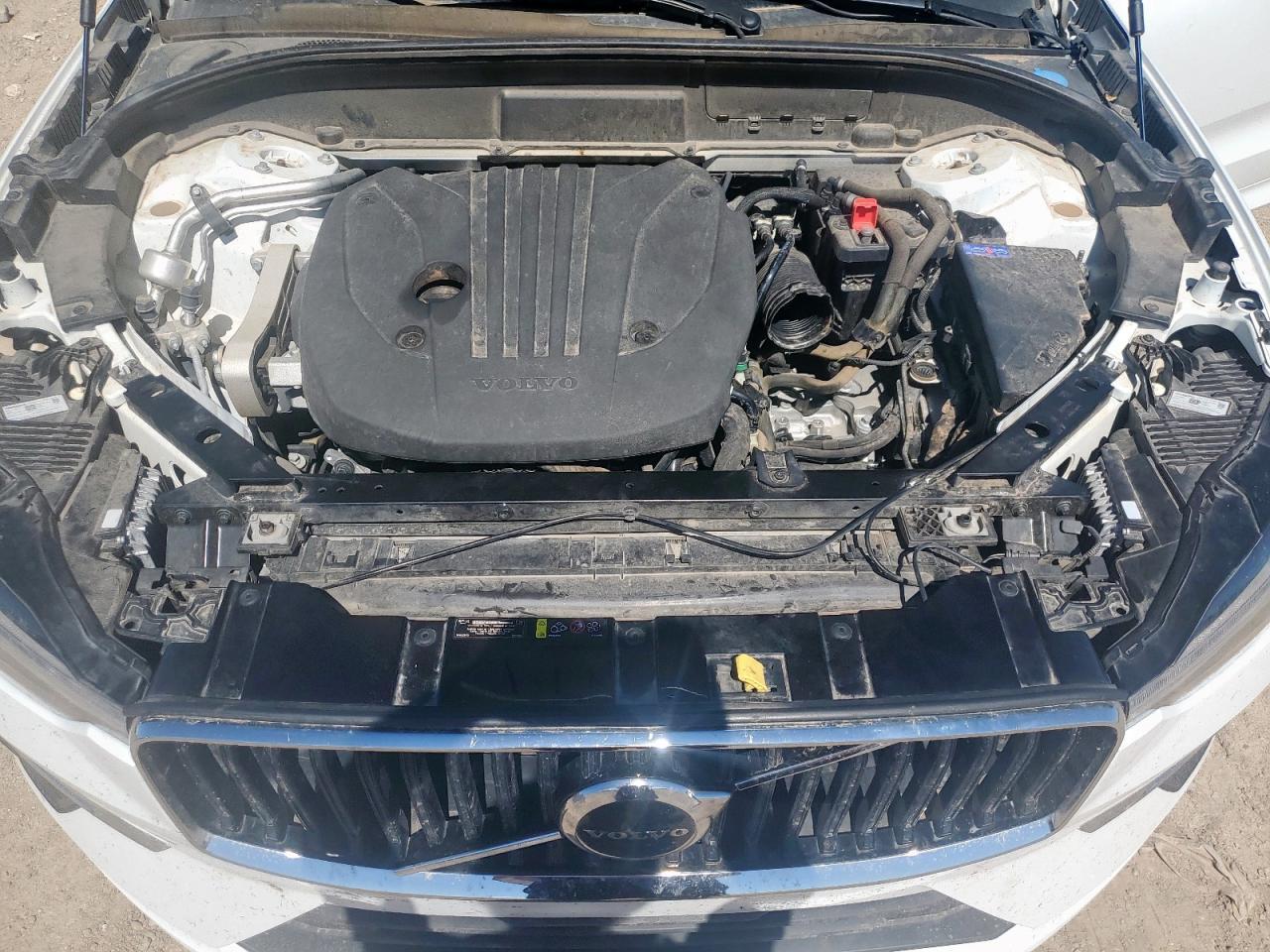 2022 VOLVO XC60