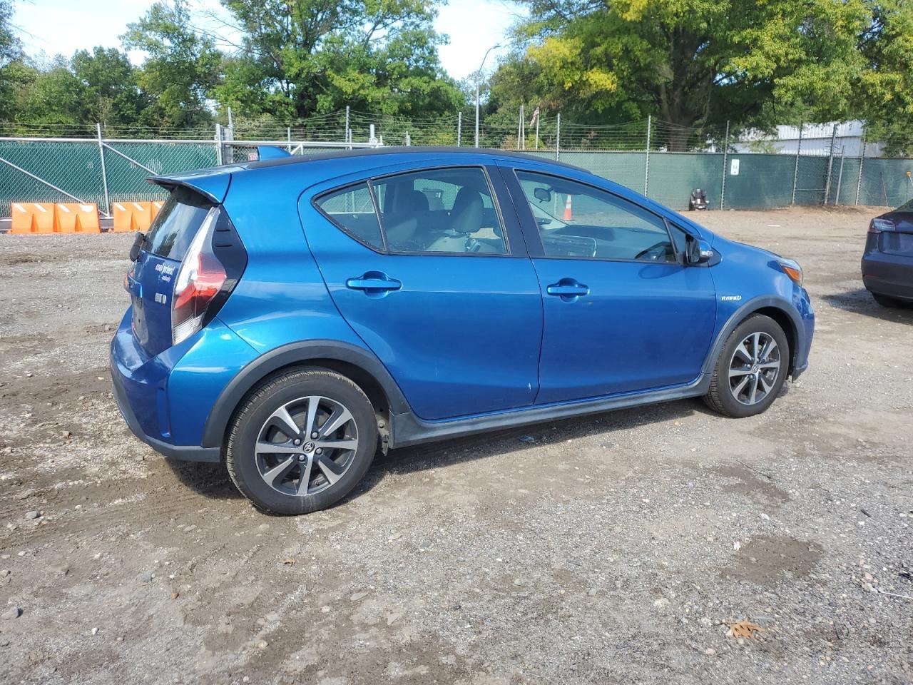 2018 TOYOTA Prius c