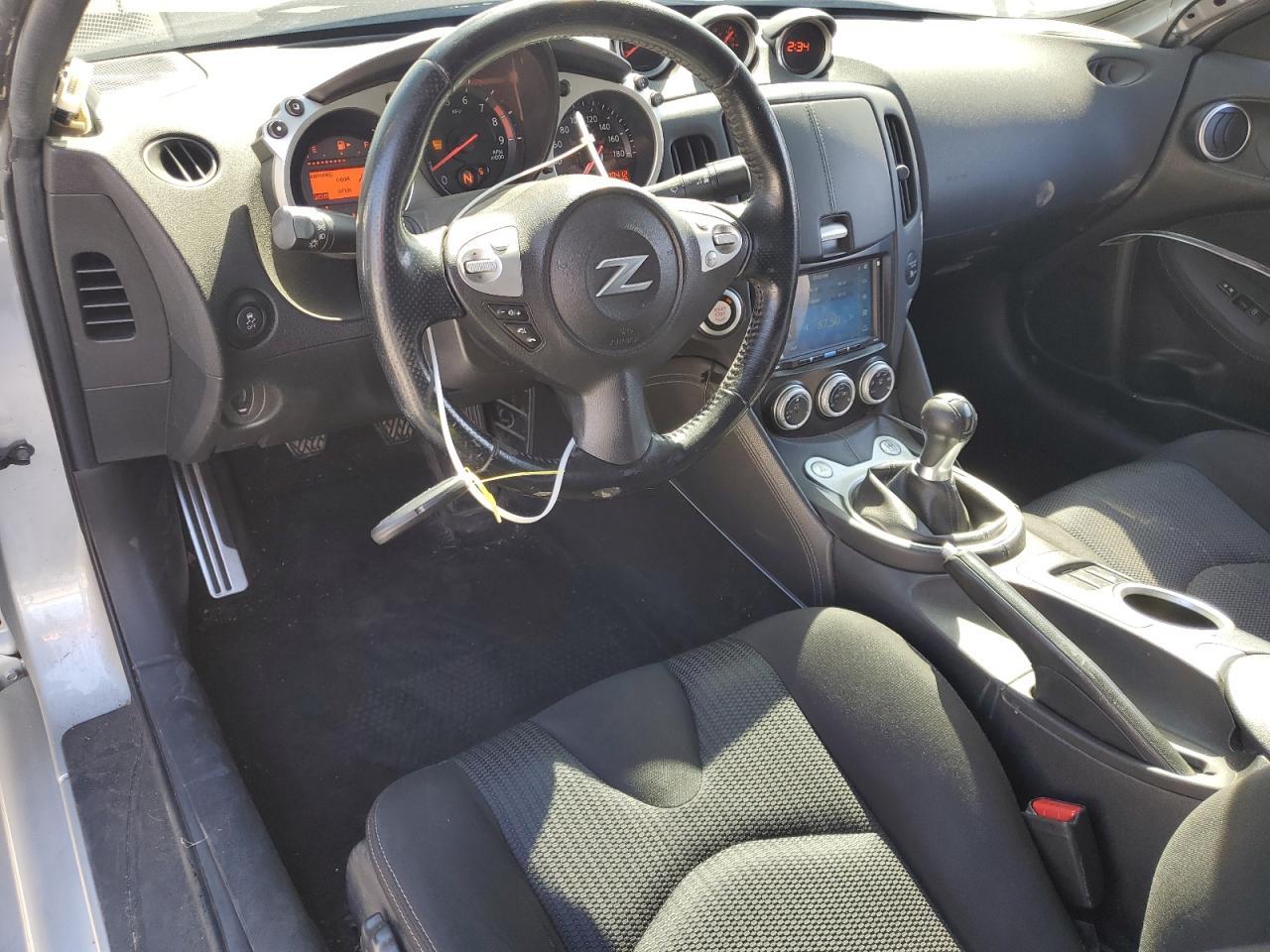2016 NISSAN 370Z