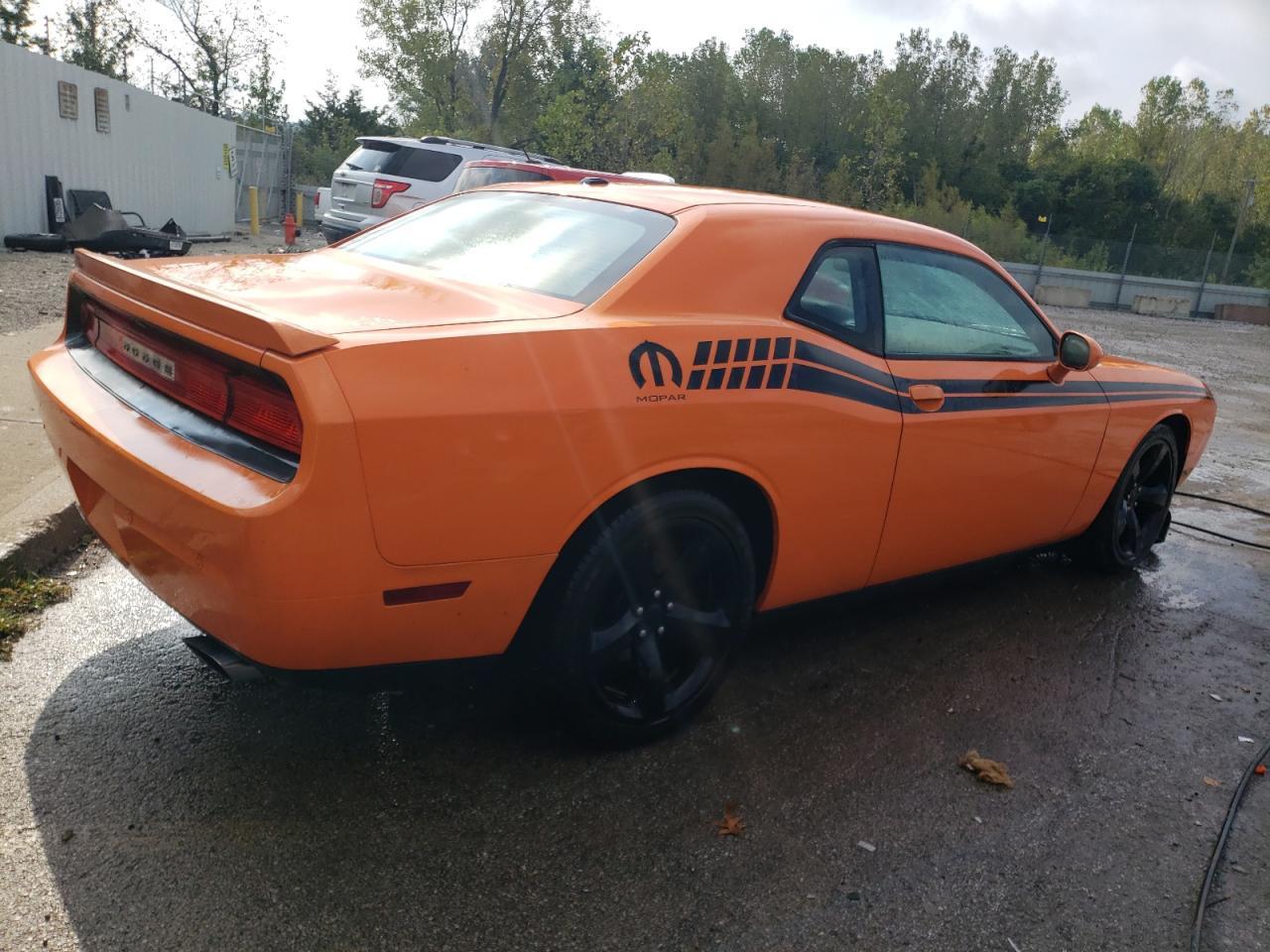 2014 DODGE Challenger