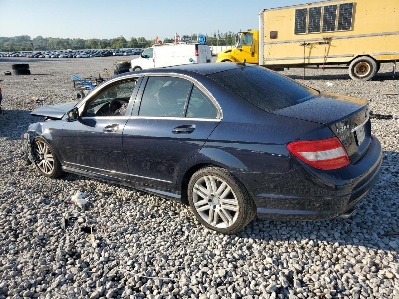 2011 MERCEDES-BENZ C-CLASS