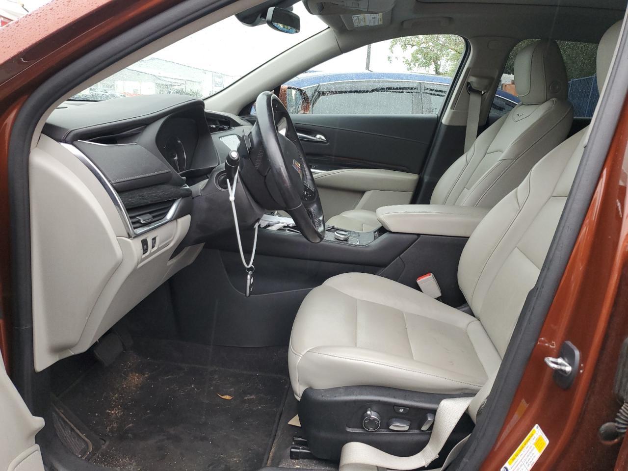 2020 CADILLAC XT4