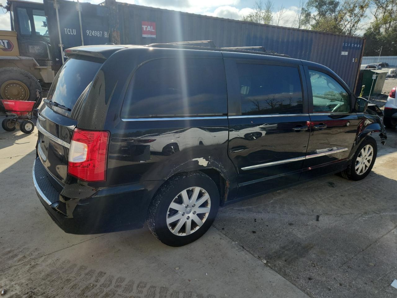 2014 CHRYSLER Town & Country