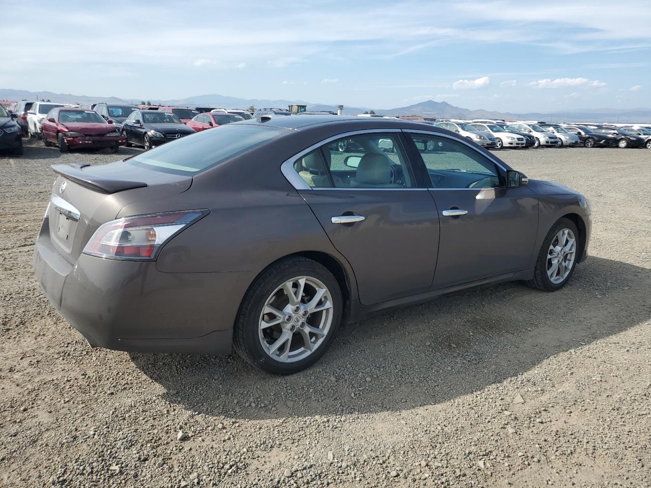 2014 NISSAN Maxima