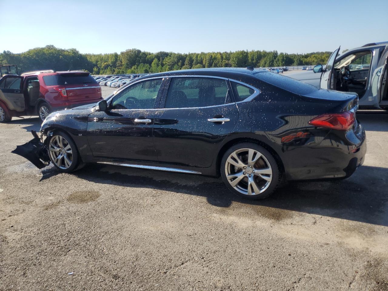 2016 INFINITI Q70