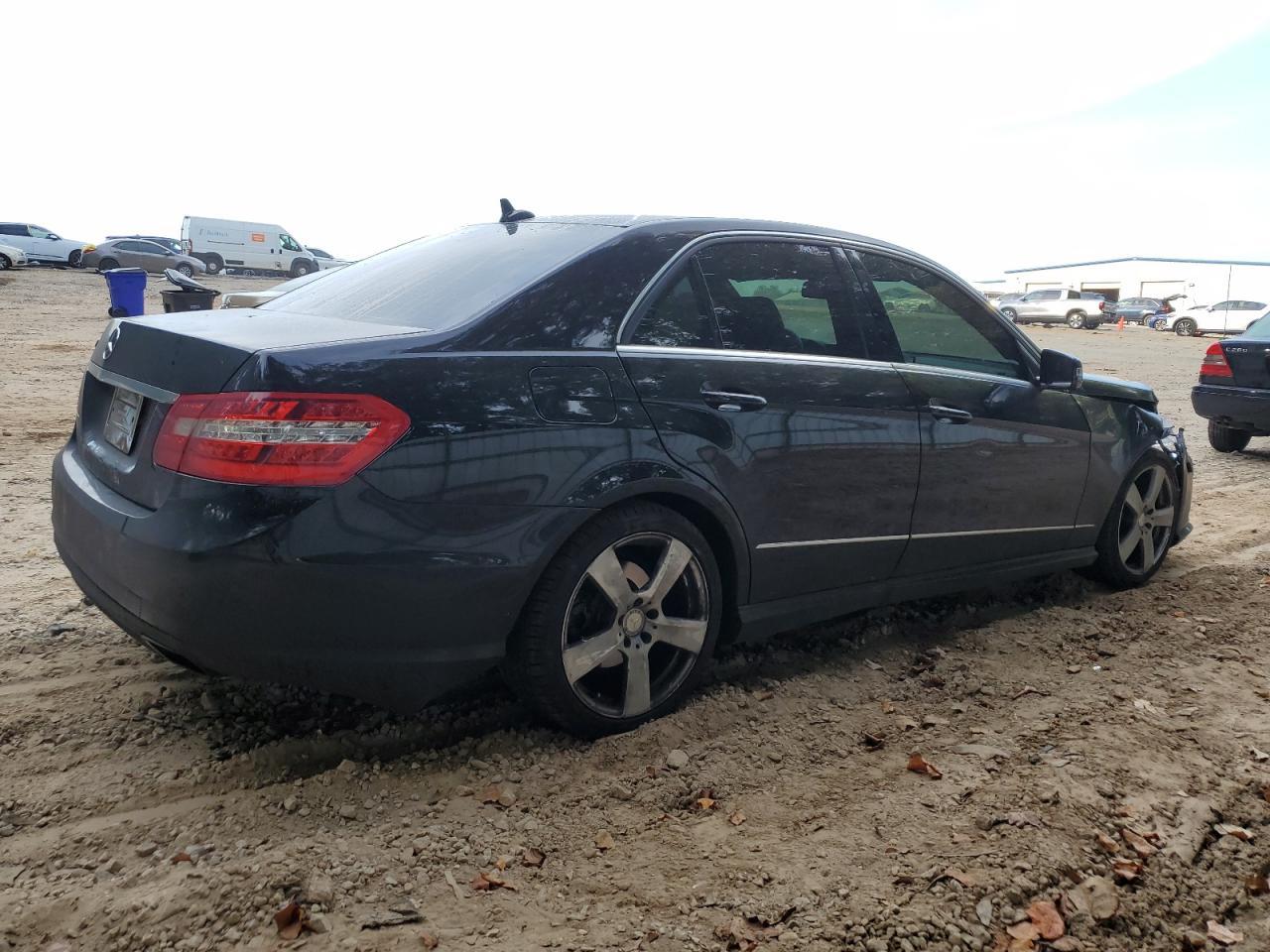 2011 MERCEDES-BENZ E-Class