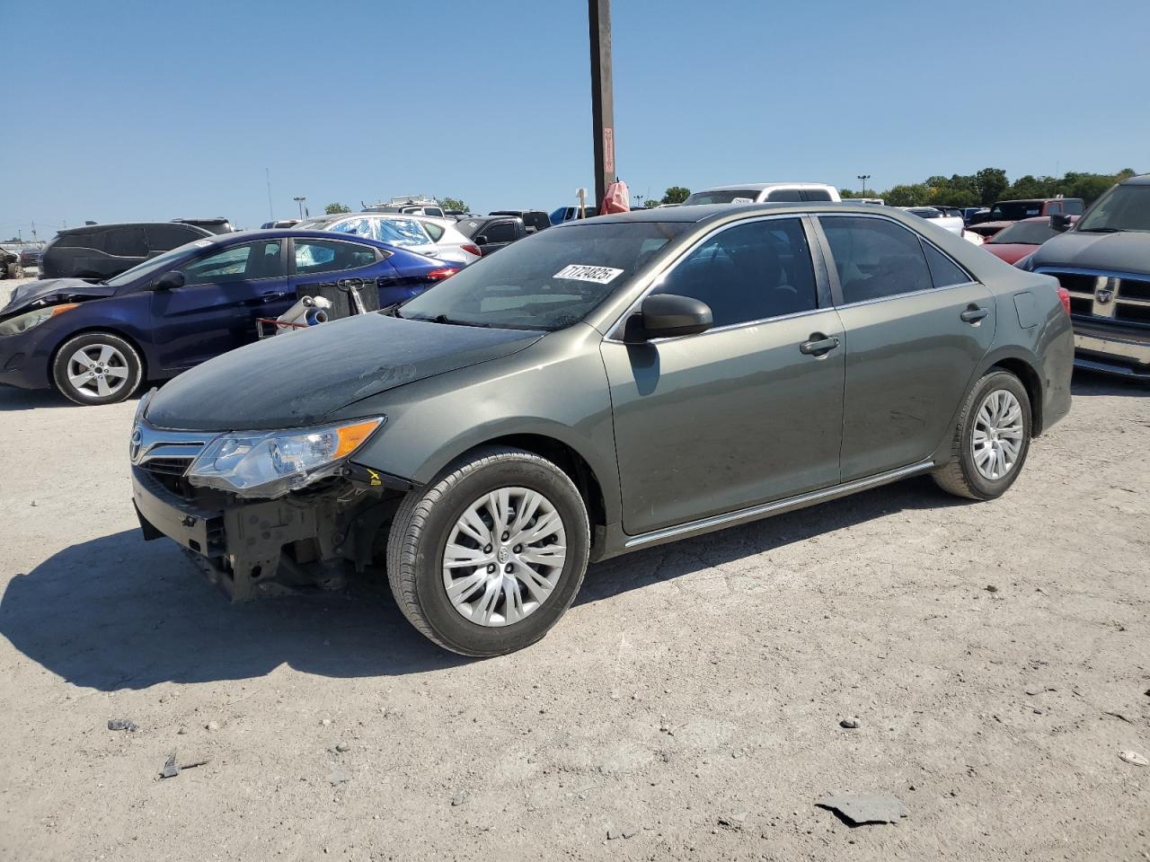 2013 TOYOTA CAMRY