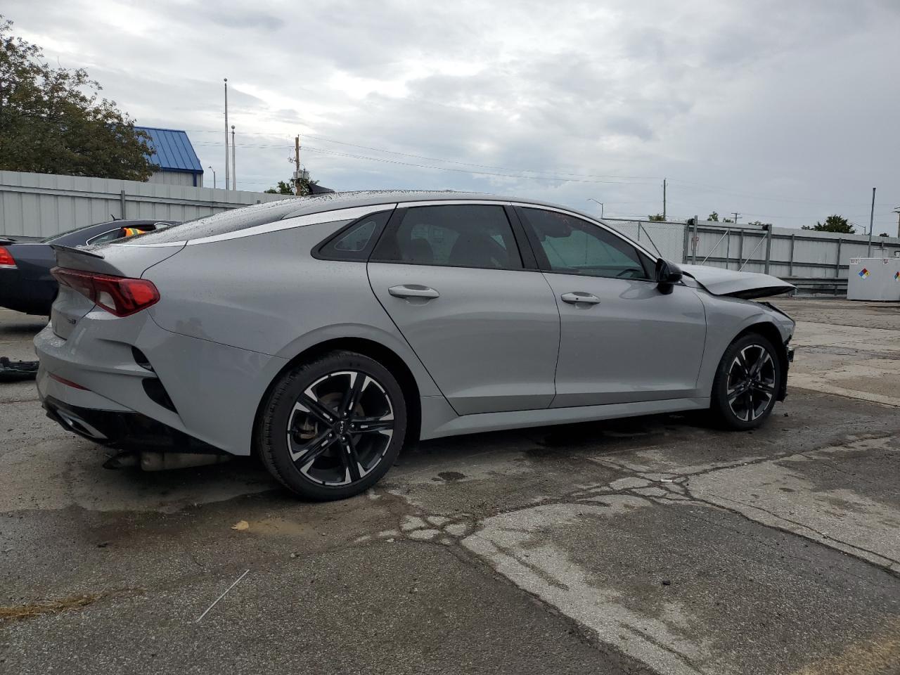 2022 KIA K5