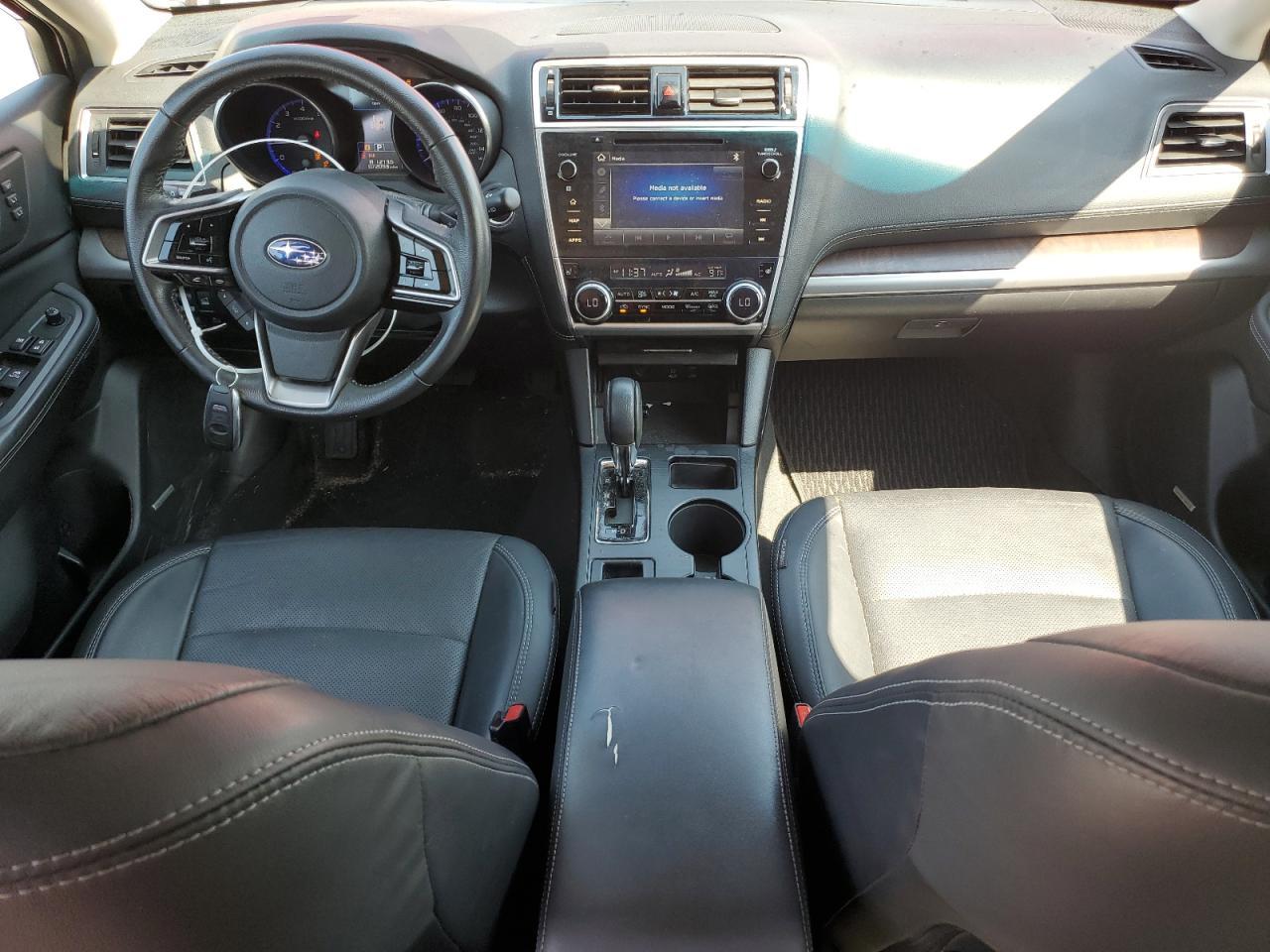 2018 SUBARU Outback