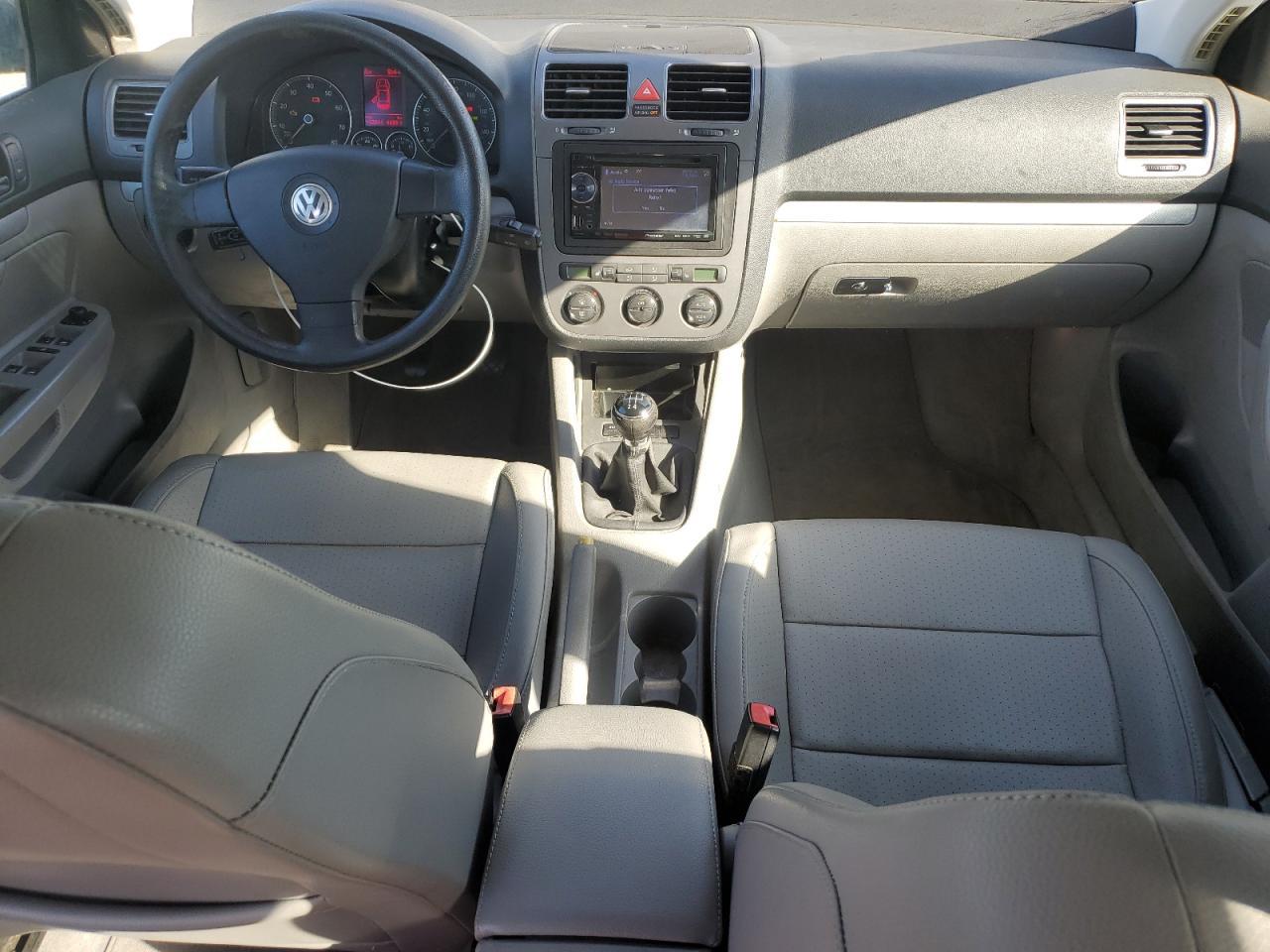 2005 VOLKSWAGEN JETTA